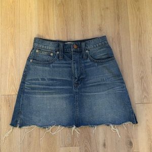 Madewell denim skirt. Worn once.